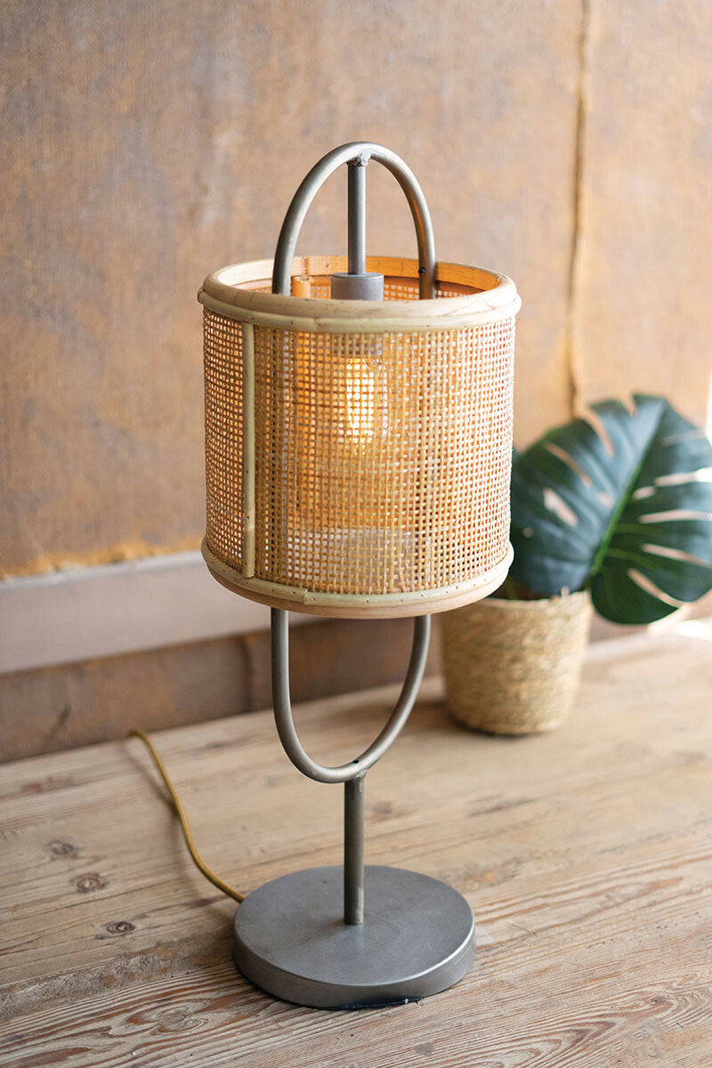 Rattan Shade Table Lamp